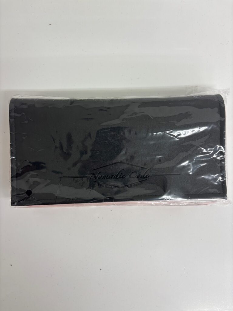 Non usato Nomadic Code Wallet