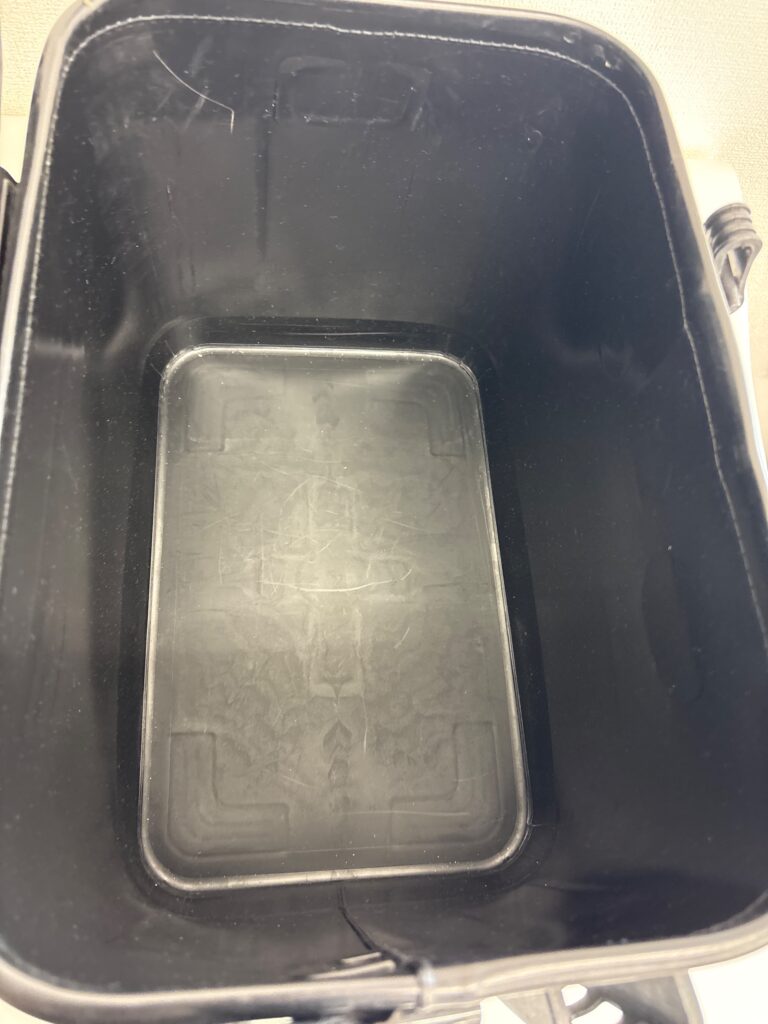 美品 Rodio Craft RC Carbon Tackle Bag 36(破れ有) image 10