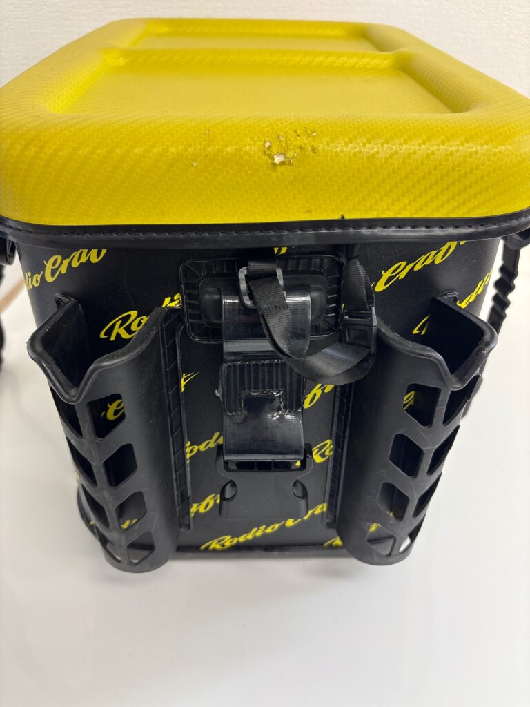 美品 Rodio Craft RC Carbon Tackle Bag 36(破れ有) image 5