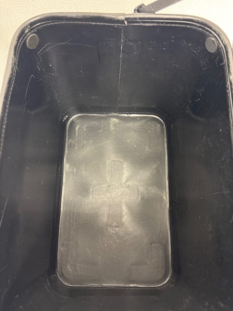 Rodio Craft RC Carbon Tackle Bag 40 キャスティング別注(破れ有) image 12