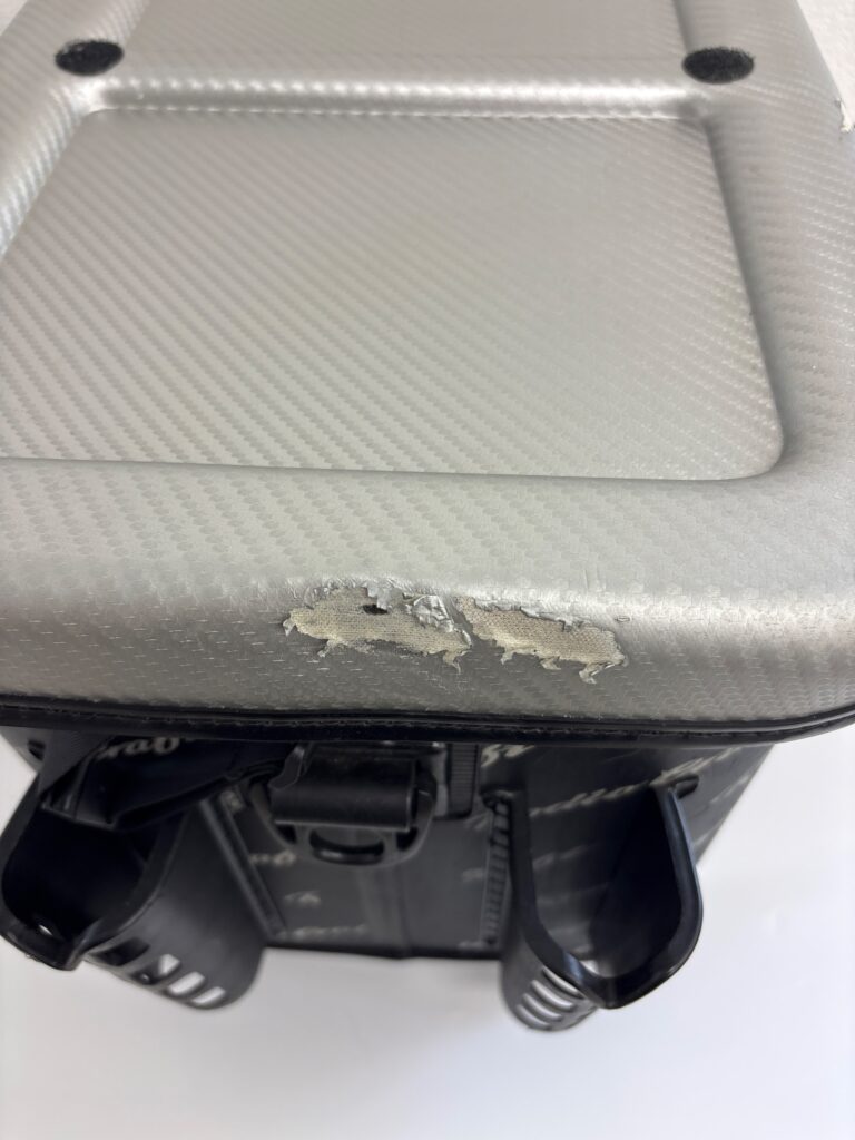 Rodio Craft RC Carbon Tackle Bag 40 キャスティング別注(破れ有) image 4
